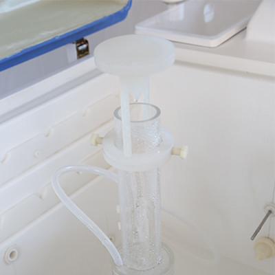 Κλιματολογικός ίνας υάλου αλατισμένος ψεκασμού διάβρωσης δοκιμής θάλαμος ψεκασμού αιθουσών συνεχής αλατισμένος